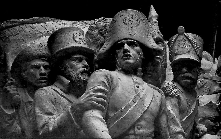 torino-monumento-al-carabiniere-particolare-gruppo-scapaccino