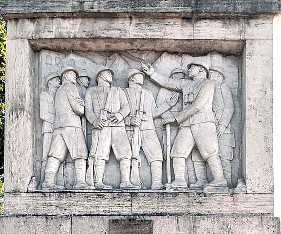 altorilievo-decorativo-ponte-duca-emanuele-filiberto-di-savoia-aosta-roma-foro-mussolini-battaglie-dellisonzo