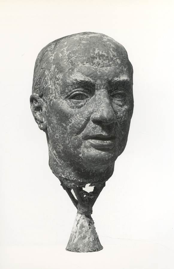 Achille Funi - (scultura di Adriano Alloati, 1964).