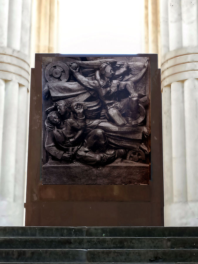 bolzano-caduti-per-la-patria-monumento-alla-vittoria