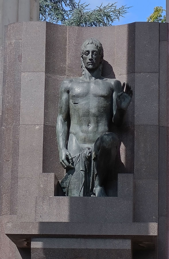 bolzano-il-redentore-monumento-alla-vittoria