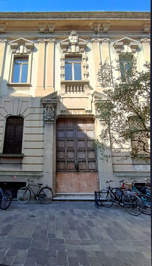 mantova-palazzo-san-carlo-via-cesare-battisti-uffici