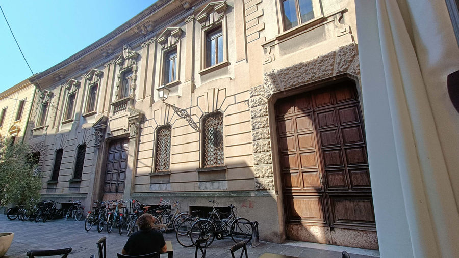 mantova-palazzo-san-carlo-via-cesare-battisti