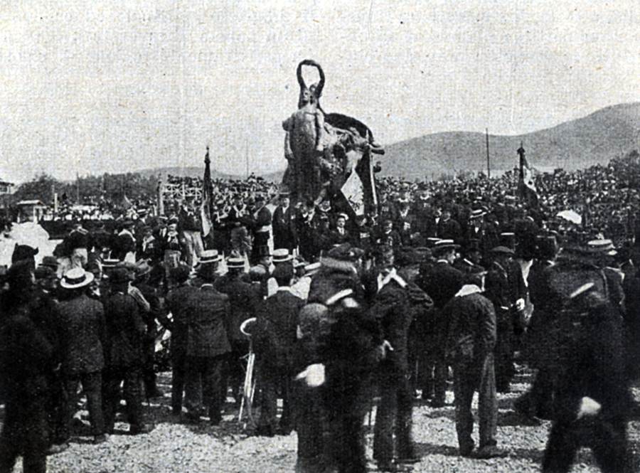 gabriela-dannunzio-inaugura-a-quarto-il-monumento-ai-mille