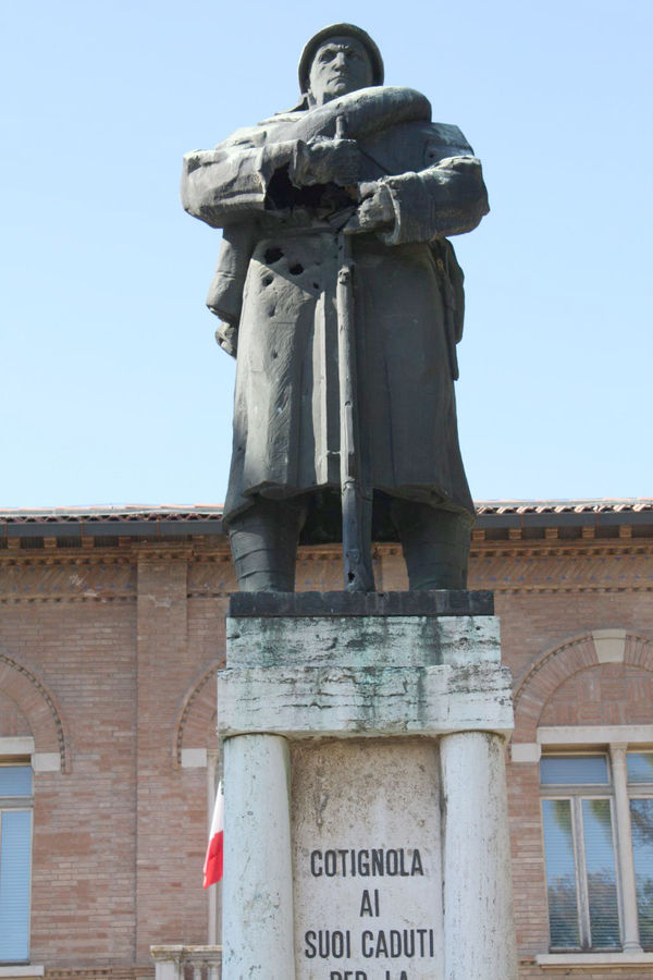 cotignola-ravenna-monumento-ai-caduti