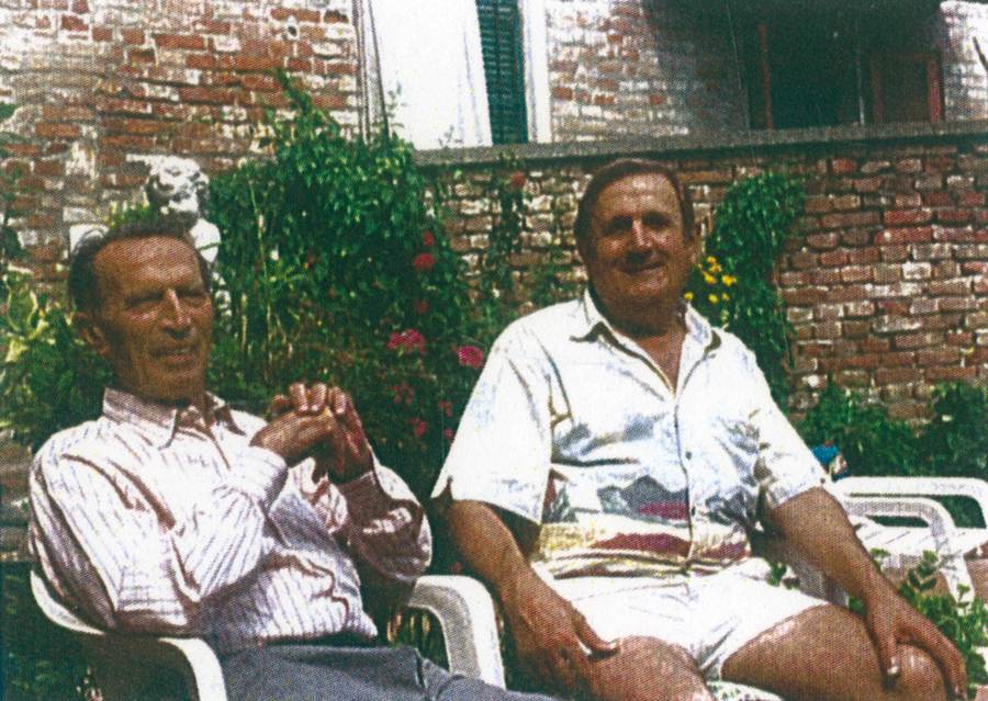 Pietro Bisio con Raffaele De Grada, nel Giardino selvaggio - Studio aperto, 1980