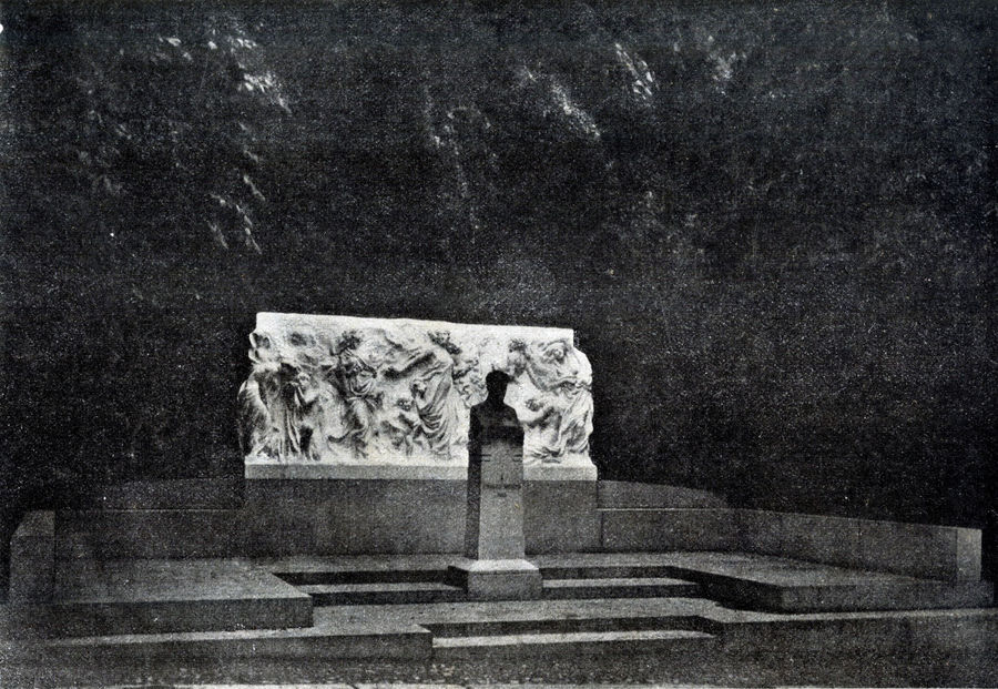 monumento-al-senatore-rosazza-in-rosazza-biella