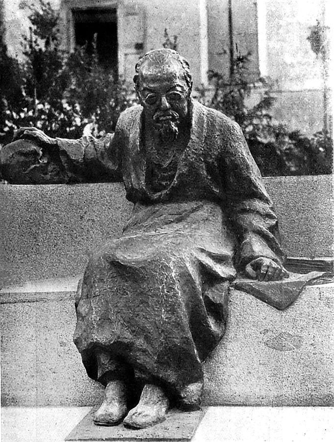 statua-del-monumento-a-cesare-lombroso-verona