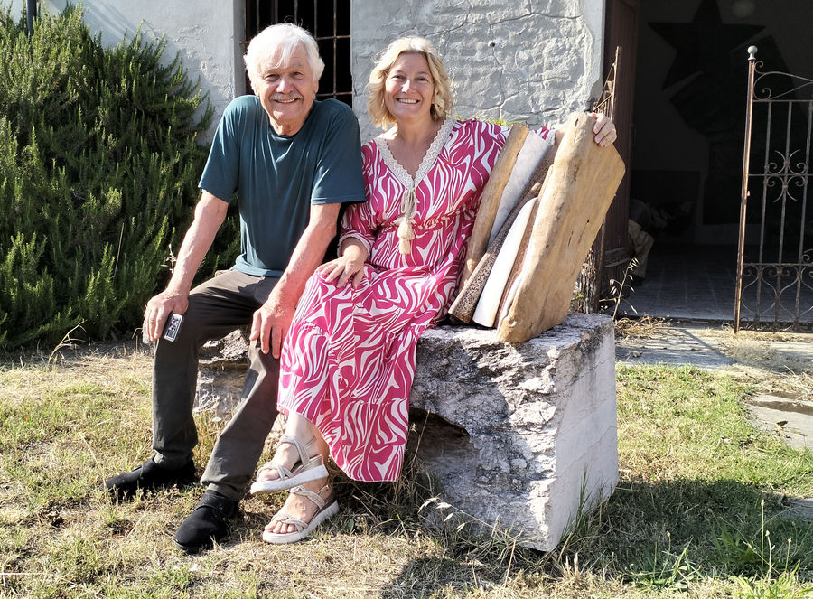 Brunivo Buttarelli con Arianna Sartori nel suo studio a Casalmaggiore, 7 giugno 2026