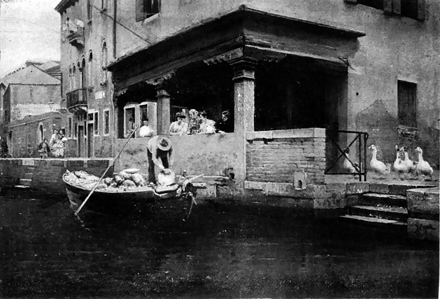 sotto-portici-a-venezia