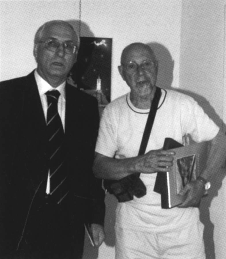 Il critico Floriano De Santi con l'artista Gaetano Carboni