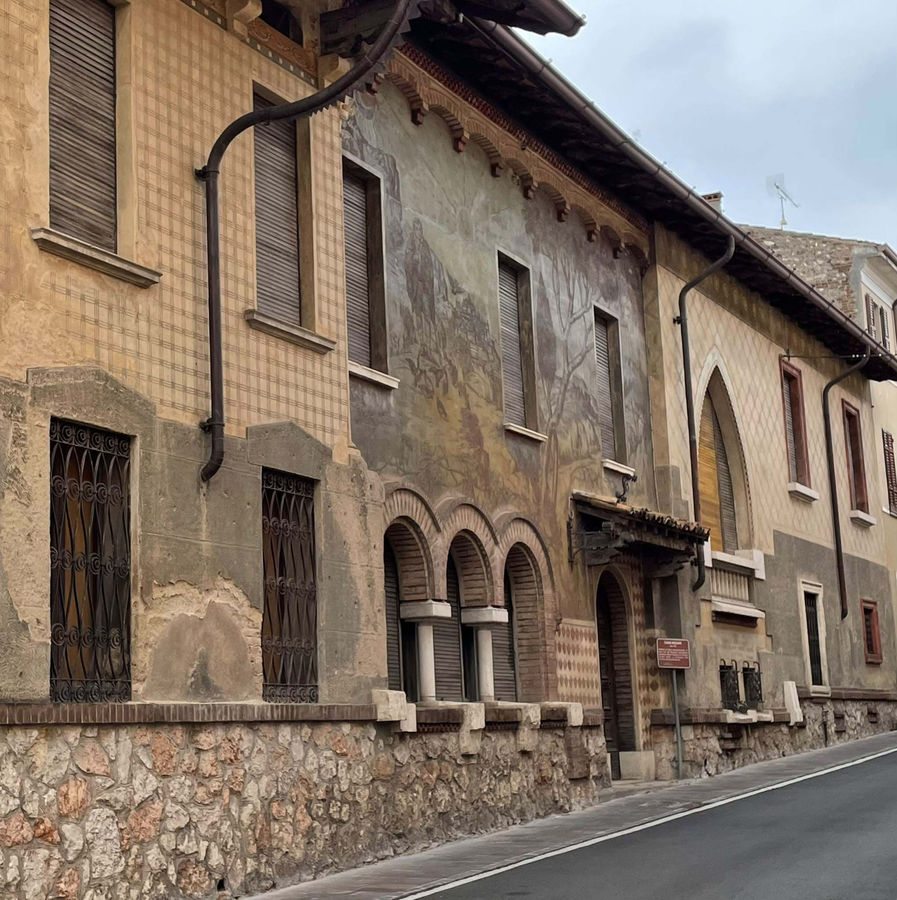 castiglione-delle-stiviere-mantova-casa-nodari-facciata