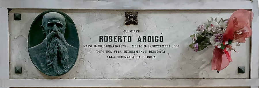 roberto-ardigo-copia-in-bronzo-1920-cimitero-di-mantova