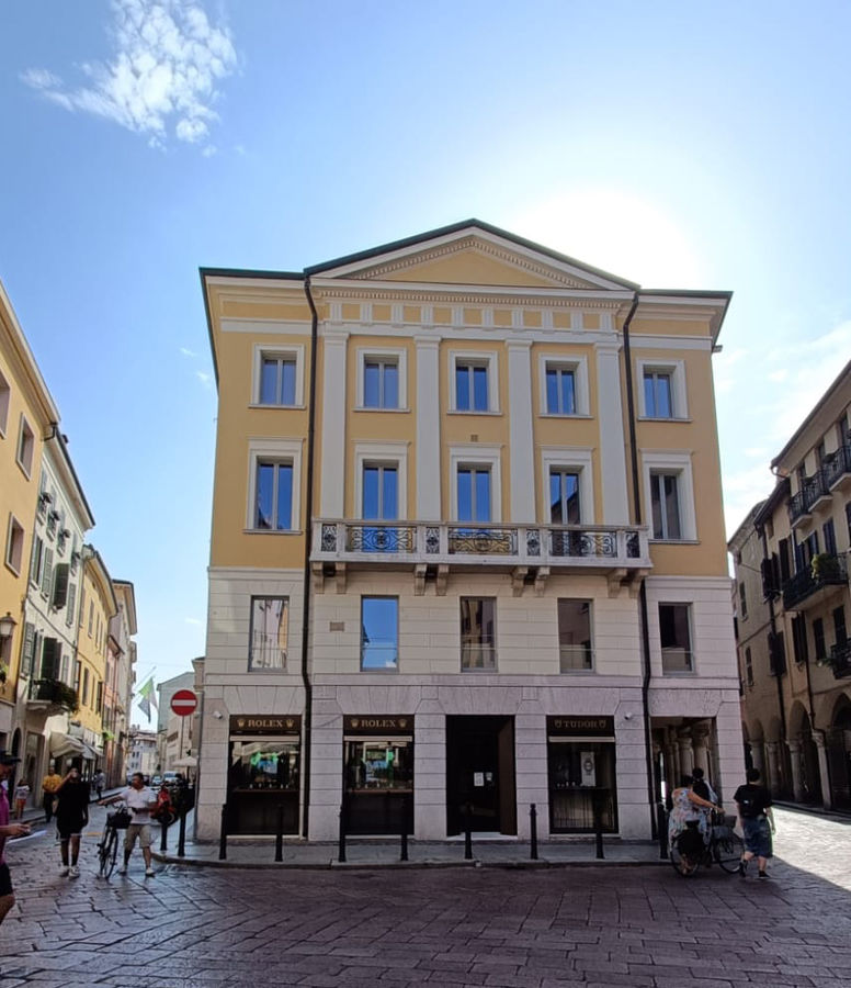 mantova-casa-di-piazza-marconi-nn-26-27