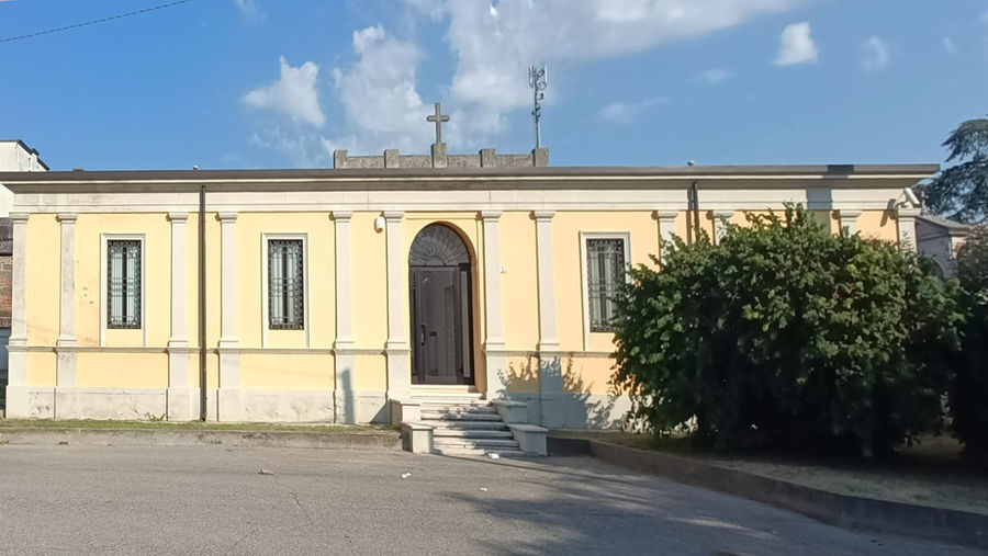 mantova-cimitero-frassino-ingresso