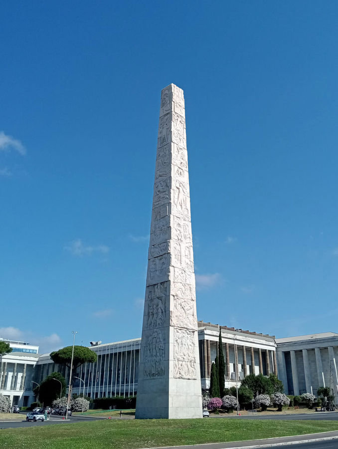 obelisco-a-guglielmo-marconi-eur-roma