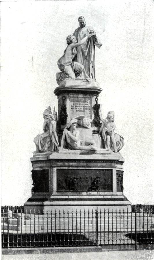 monumento-a-cavour-in-torino