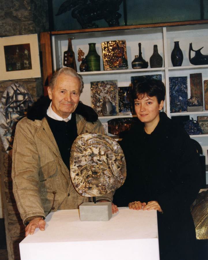 Marcello Fantoni con Arianna Sartori, nel laboratorio di Firenze, - 2001