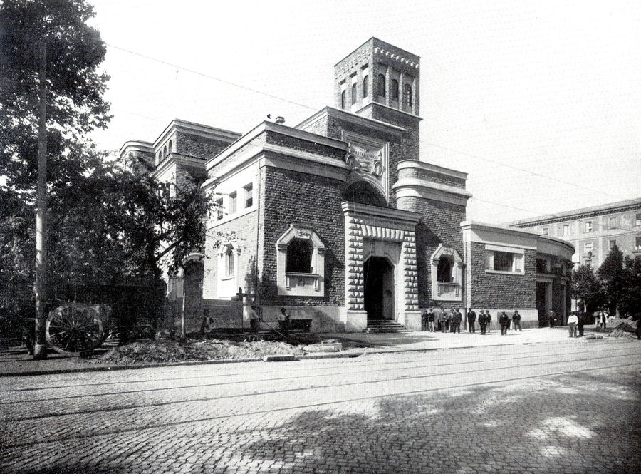 ingresso-della-caserma-caserma-vigili-del-fuoco-roma