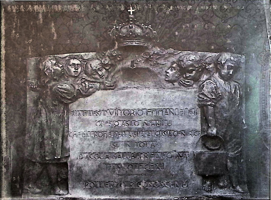 particolare-della-fontanina-del-r-castello-di-pollenzo-cn