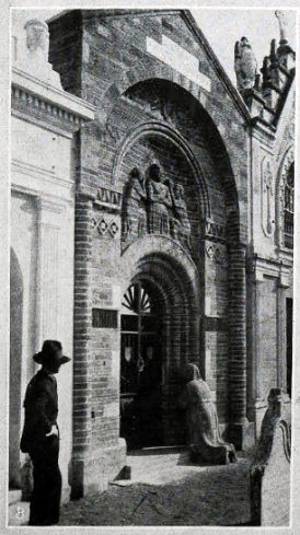 nuvolato-di-quistello-mantova-cimitero-cappella-in-stile-arcaico