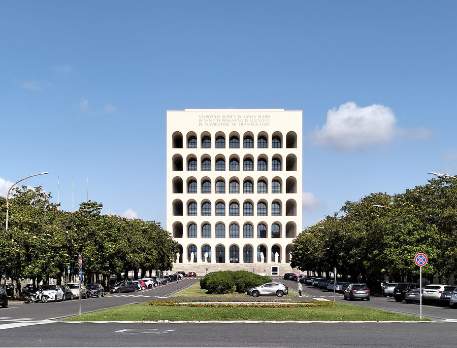 roma-eur-palazzo-della-civilta-italiana