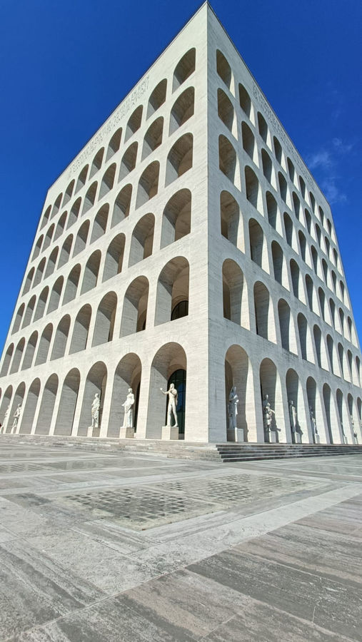 roma-eur-palazzo-della-civilta-italiana