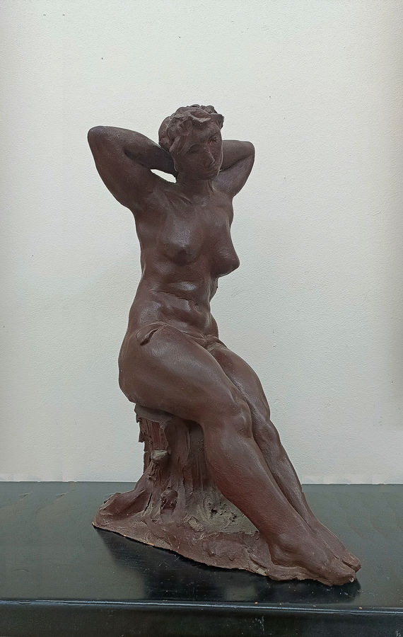 nudo-in-posa