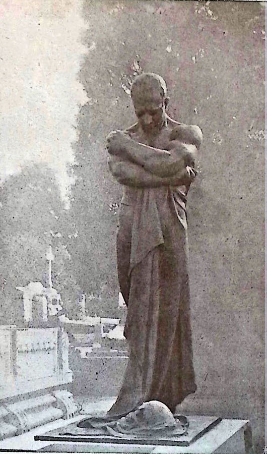 monumenti-funerari-nel-cimitero-monumentale-di-milano-e-forza-la-visione-della-morte