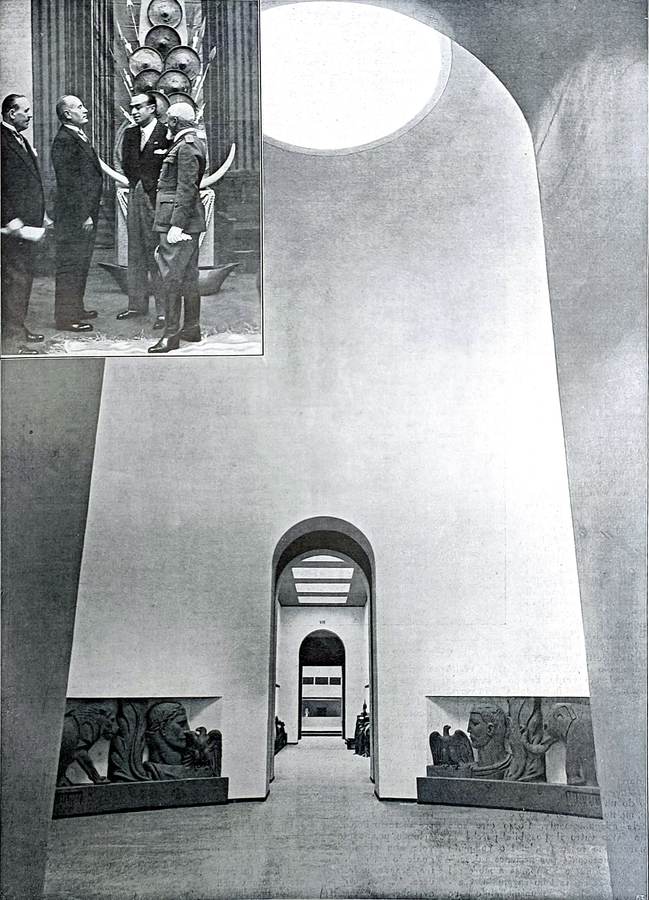 rotonda-dingresso-per-la-prima-mostra-internazionale-darte-coloniale-nel-palazzo-delle-esposizioni-a-roma-1931