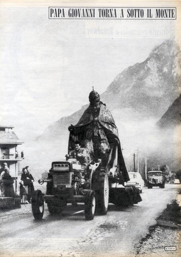 statua-di-papa-giovanni-xxiii-seminario-vescovile-di-bergamo-trasporto