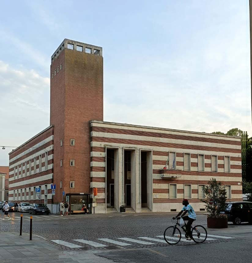 mantova-sede-del-gruppo-rionale-fascista-michele-bianchi-in-porta-pradella