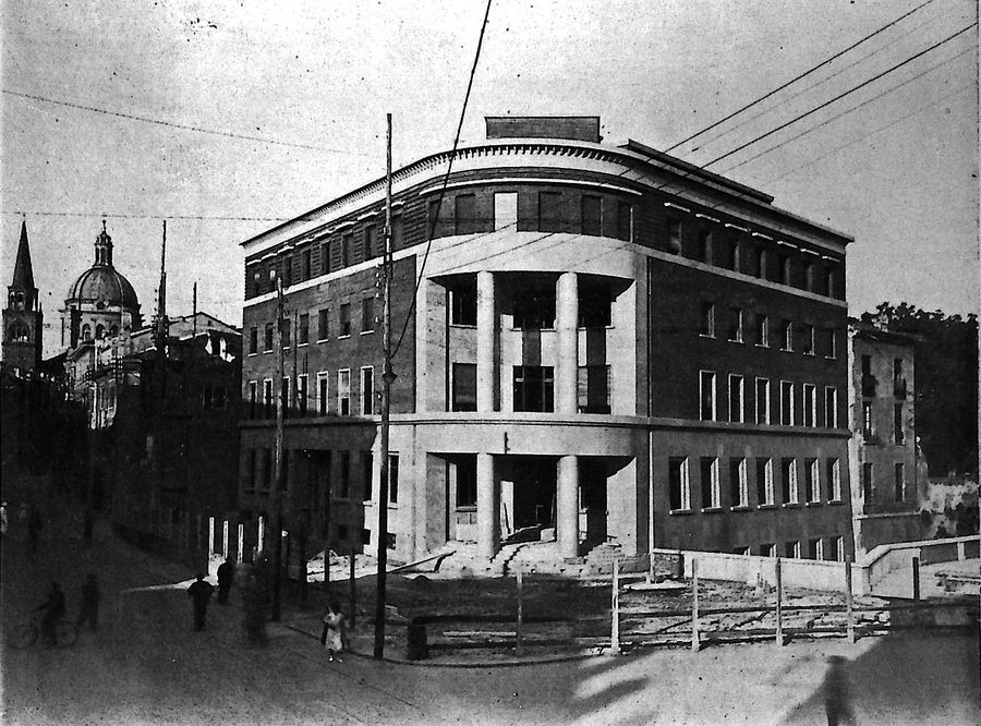 mantova-palazzo-infps-istituto-nazionale-fascista-previdenza-sociale-sistemazione-della-piazza-martiri-di-belfiore
