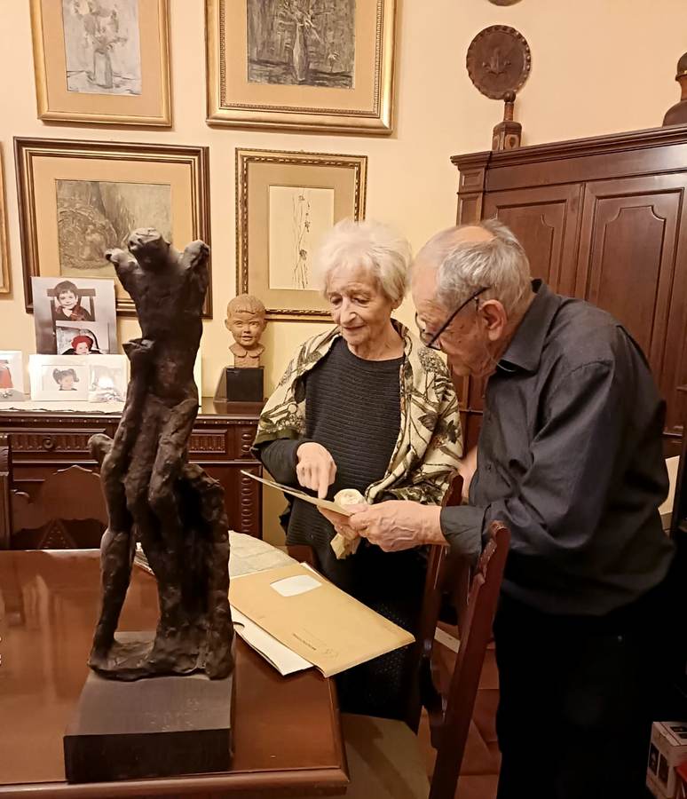 Romana Butturi Luppi e Adalberto Sartori tra le opere del maestro. (31 maggio 2024)