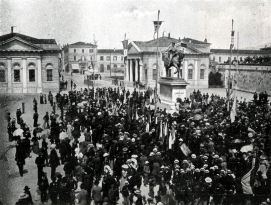 Monumento a Garibaldi - 1903 - La 