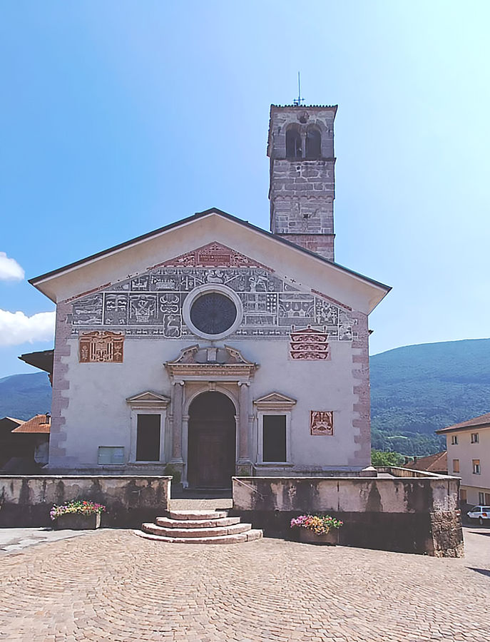 dasindo-trento-decorazione-facciata-chiesa-di-santa-maria-assunta