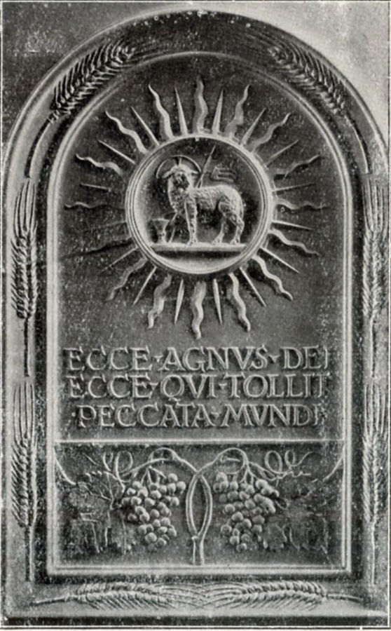 la-portella-con-i-simboli-delleucarestia-e-il-divino-agnello-ciborio-per-la-chiesa-della-divina-grazia-roma