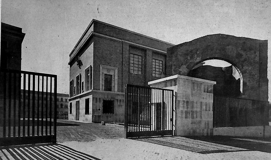 roma-sede-del-pontificio-ateneo-lateranense-lingresso