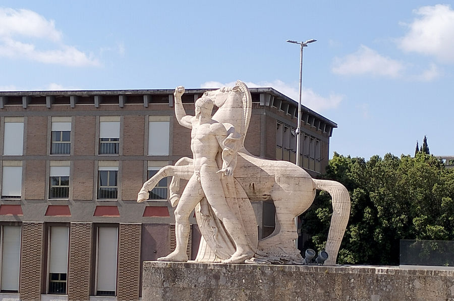 roma-eur-dioscuri-1-palazzo-della-civilta