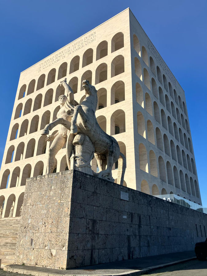 roma-eur-dioscuri-2-palazzo-della-civilta