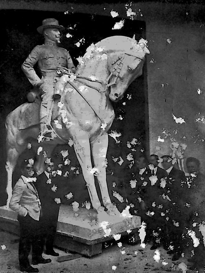 la-statua-equestre-del-monumento-al-generale-rodriguez