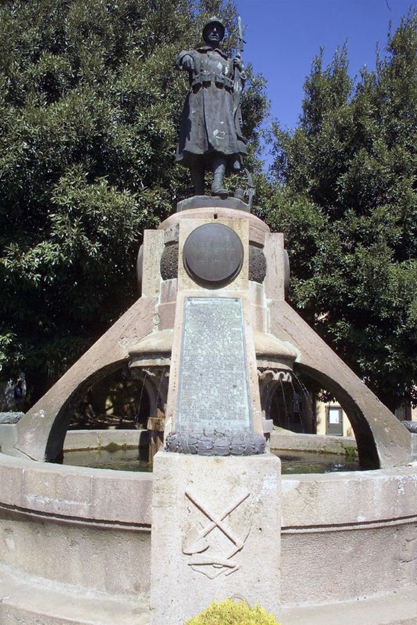 abbadia-s-salvatore-siena-monumento-ai-caduti