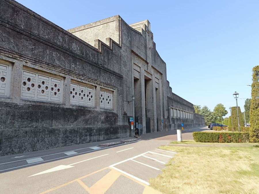 mantova-cimitero-monumentale-facciata