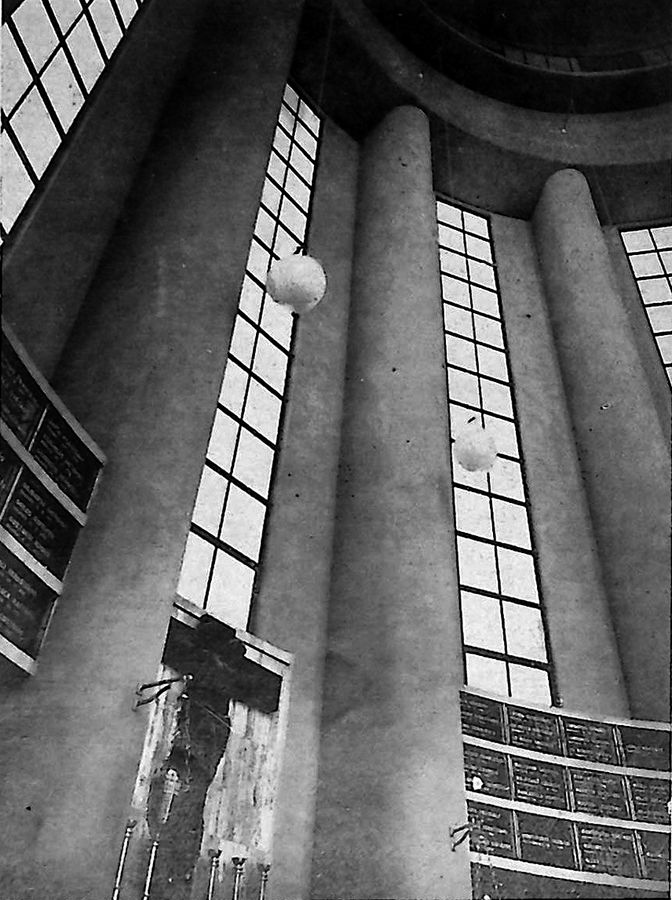 siracusa-monumento-ai-caduti-interno-scultura