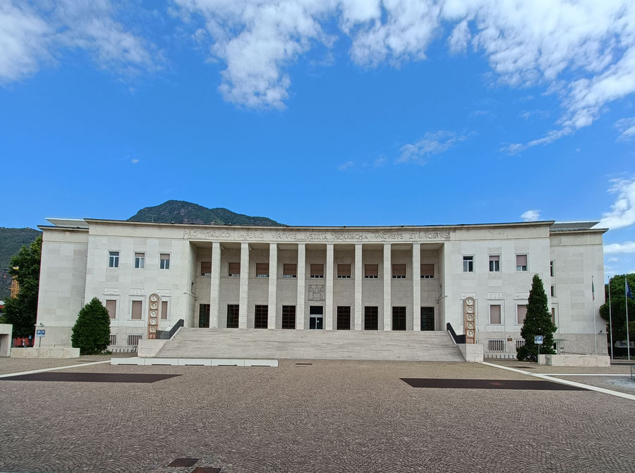 bolzano-palazzo-di-giustizia
