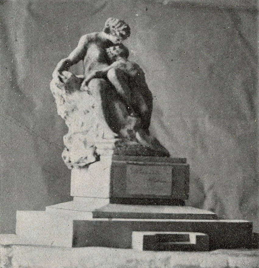 monopoli-bari-il-bacio-della-gloria-bozzetto-del-monumento-ai-caduti-in-guerra-di-monopoli-non-realizzato