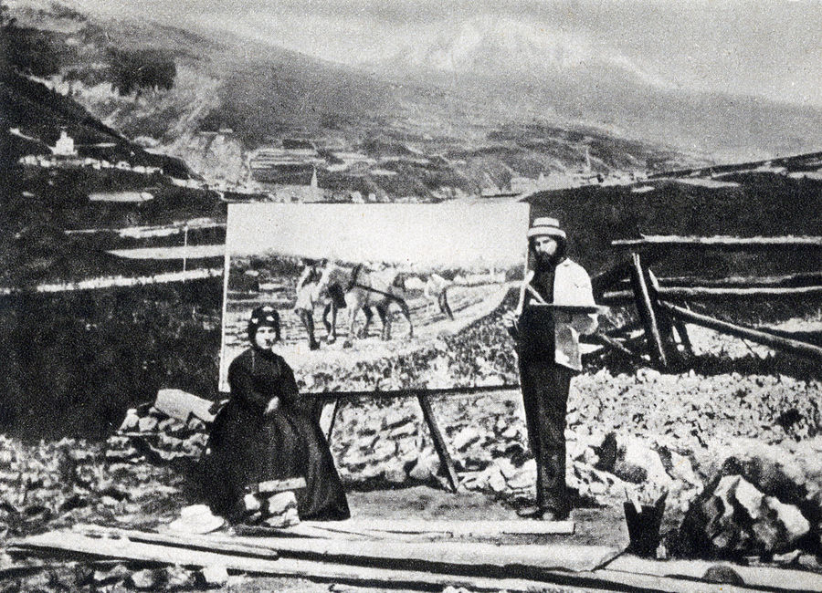 Giovanni Segantini e la signora Bice presso il famoso quadro dell'Aratura.