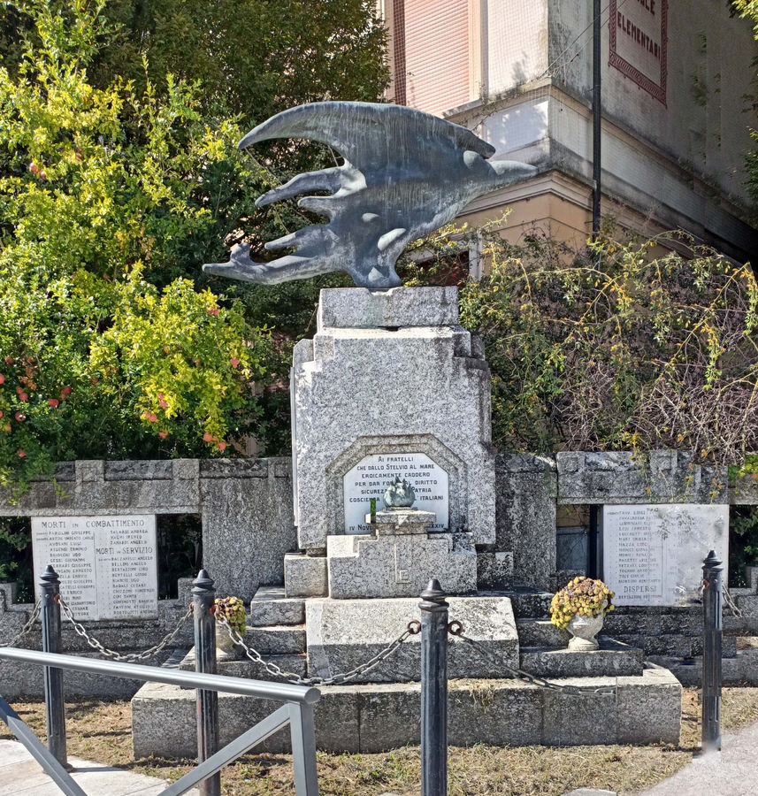 campitello-di-marcaria-mantova-monumento-ai-caduti