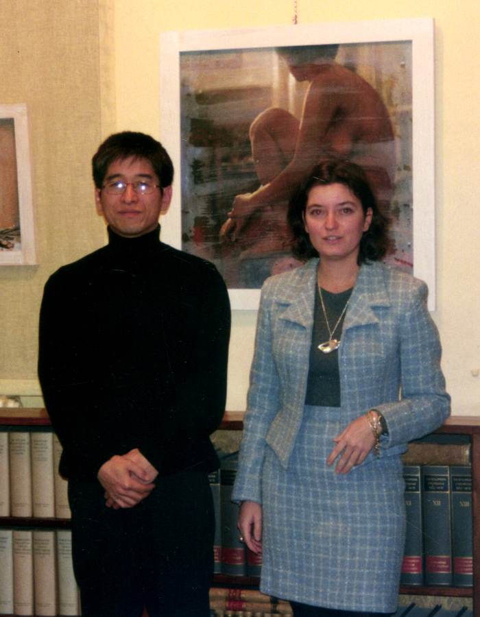 Yoon Si-Young con Arianna Sartori, Mantova, Galleria Sartori, 19 novembre 1999