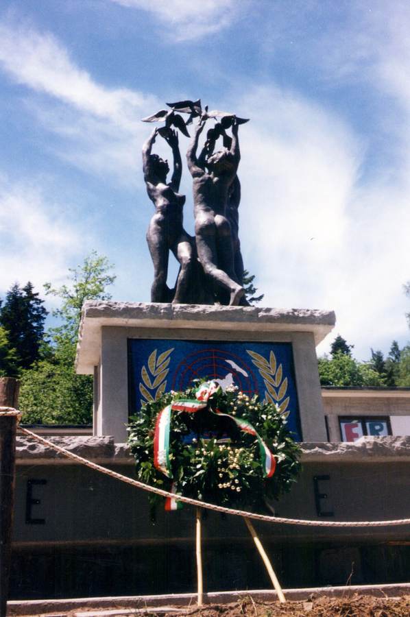 monumento-internazionale-alla-pace-abetone-pt